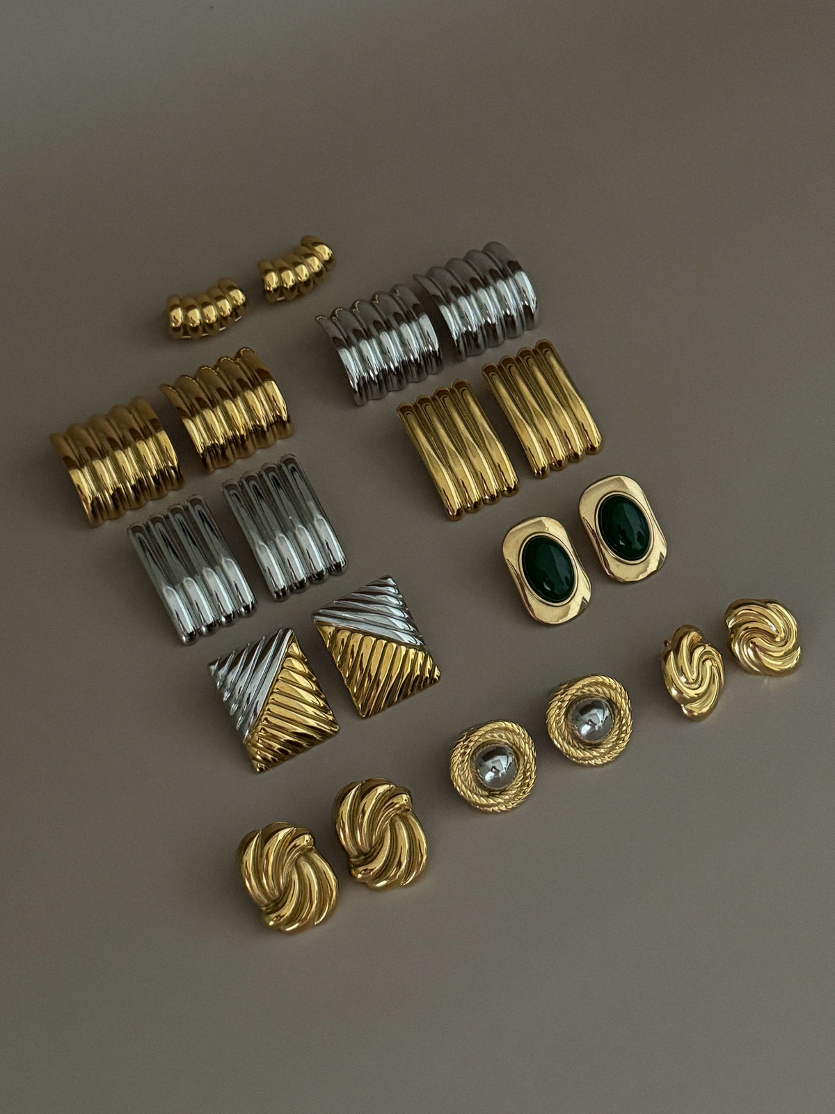 RIBBED EARRINGS