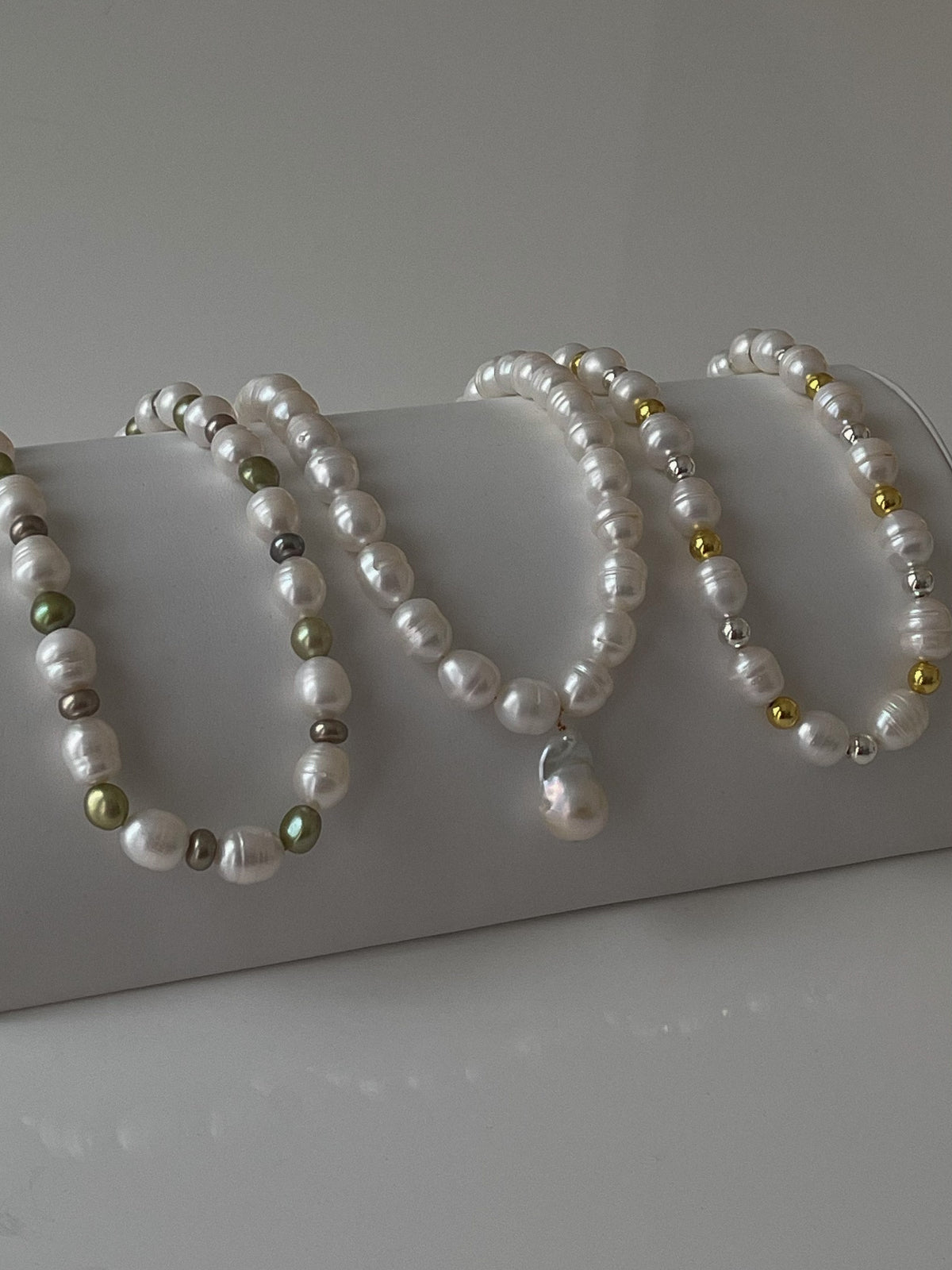 OLIVE FRESHWATER PEARLS